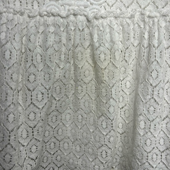 Lilly Pulitzer Inez White Eyelet Lace Diamond Geo Lace Resort Romantic Top Sz S - Picture 11 of 13